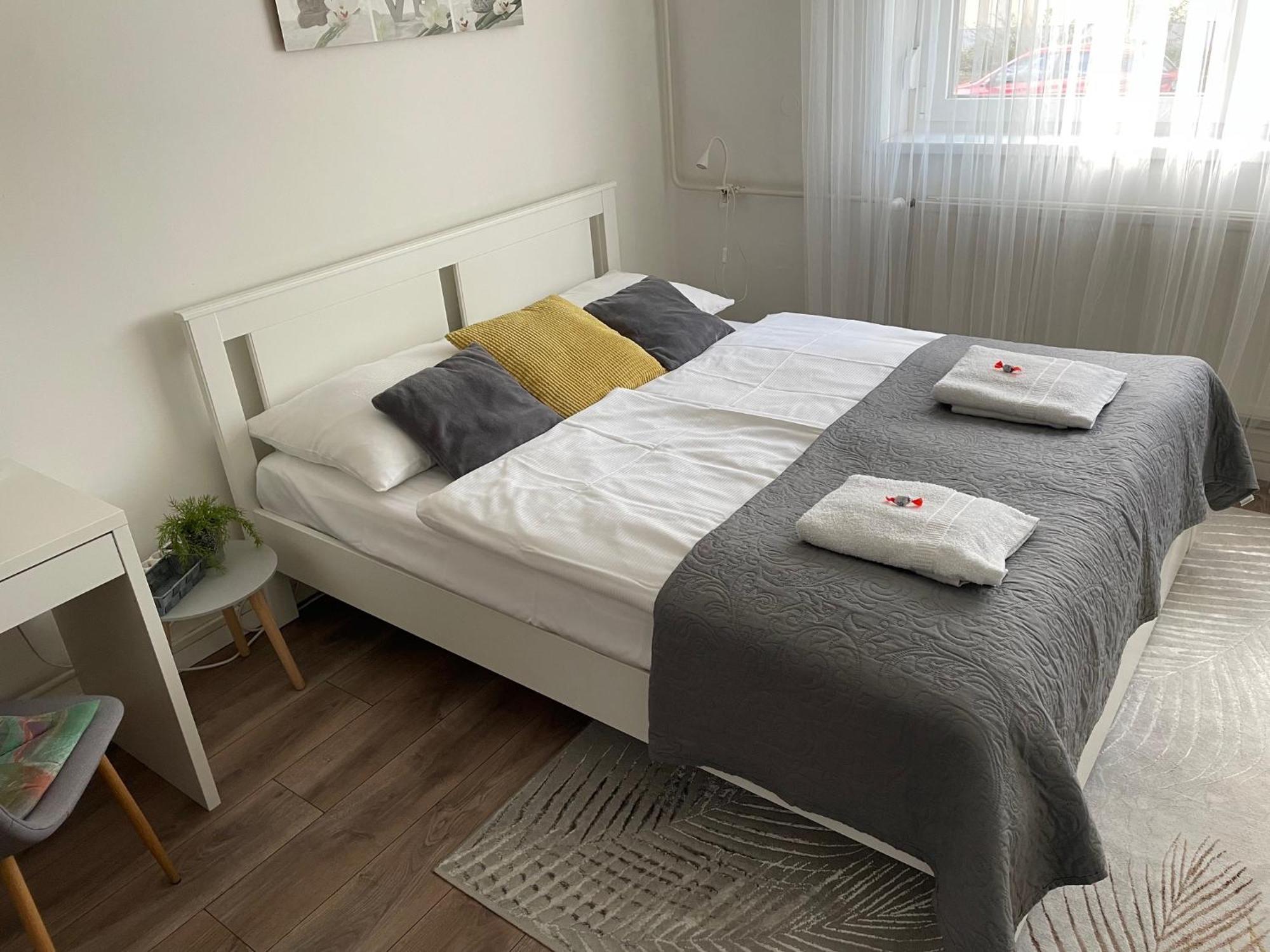 Magnolia Apartman 杰尔 外观 照片